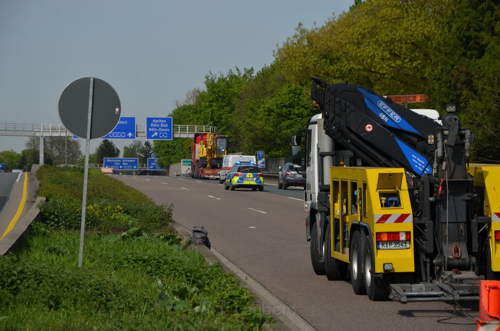 VU LKW umgestuerzt A 3 Rich Oberhausen Hoehe AS Koeln Koenigsforst P267.JPG - Miklos Laubert